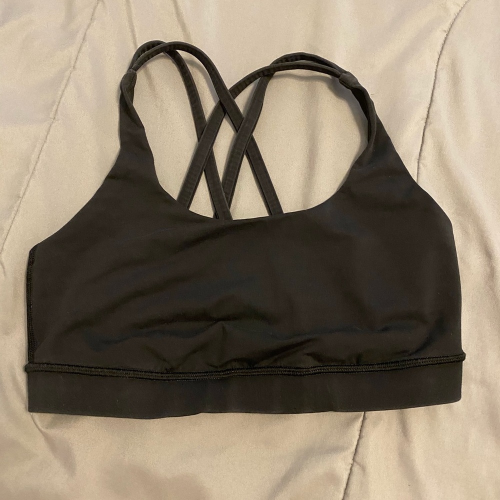 Black Lululemon sports bra